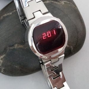 VIDEO* Vintage LED Ladies Watch 25mm Case Light Emitting Diode Watch 1970s wristwatch Birthday Gifts For Her Christmas Gift Film Props