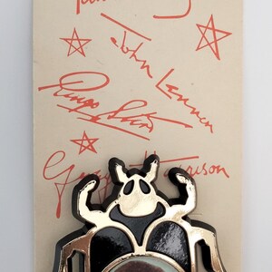 60年代　ヴィンテージ　ビートルズ　ブローチ Original 1960's Memorabilia - Beatlebiilia