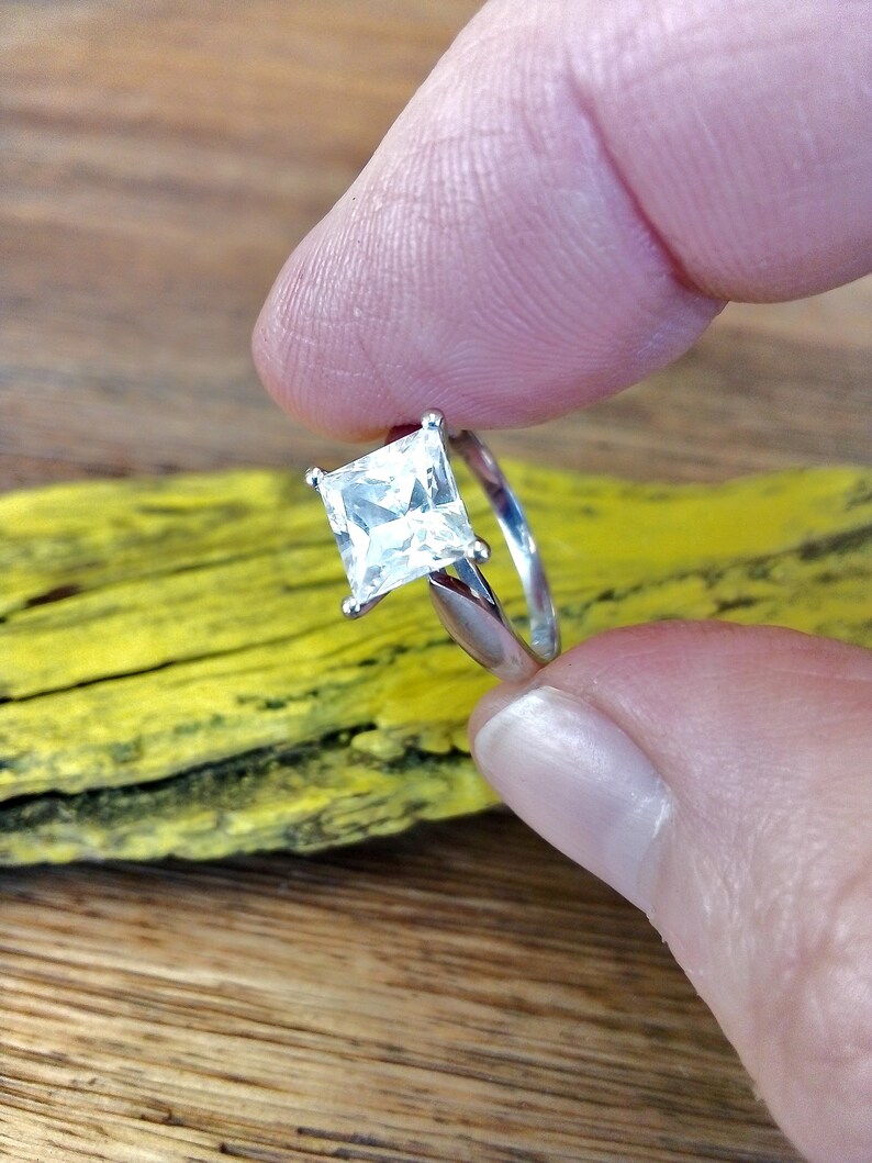 Ladies White Gold 1.5 Carat Manufactured /'Lab Grown/' 1.5 ct Princess Cut Diamond 750 18ct White Gold Ring Jewelery