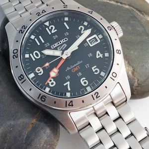 VIDEO* New &quot;SEIKO GMT&quot; Explorer 40mm Ref 4R34 Steel Sports Watch Black Dial Boxed Mint Condition Gent&#39;s Wristwatch Birthday Gift Film Props