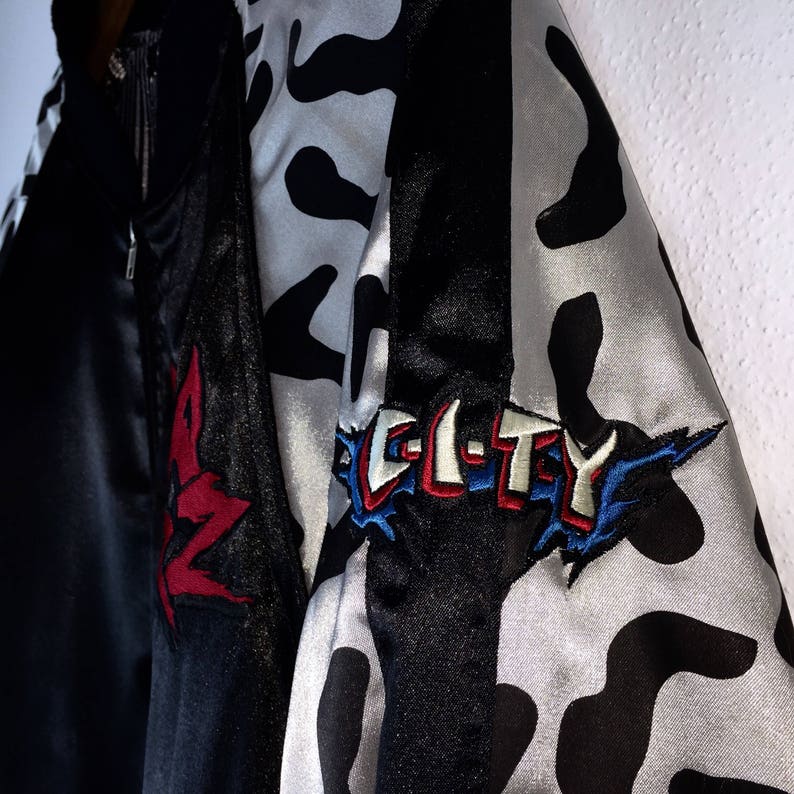 Vintage Tiger Sukajan Zipper Embroidery Bad City Dragon Japanese Souvenirs Bomber Jacket Tiger Cherry Blossom Carp koi fish Medium Rare!!