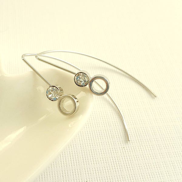 Geo Circle Hoop Earring,Geo Circle Silver Plated Hoops,Cubic Zirconia Circle Earring,Geo Circle Threader,Minimalist Earring,Tiny Circle Hoop