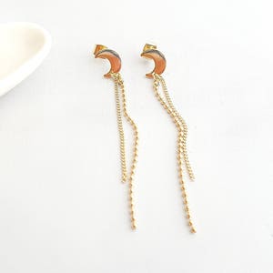 Goud Vergulde Crescent Moon oorbellen, wassende maan Dangle, Gold Crescent Earring, Crescent Earring, geo Crescent Dangle Earrings, gouden maan Earring