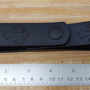 Embossed genuine leather tankard strap