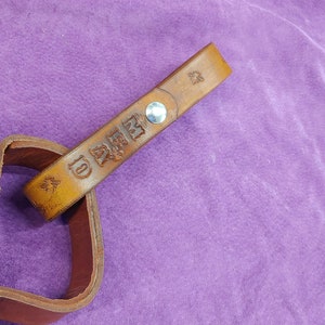 Embossed genuine leather tankard strap &quot;MEAD&quot;