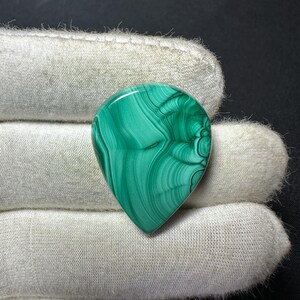 natural malachite cabochon well patterned malachite cabs malachite for making jewelry {28x22x5}mm 40cts.