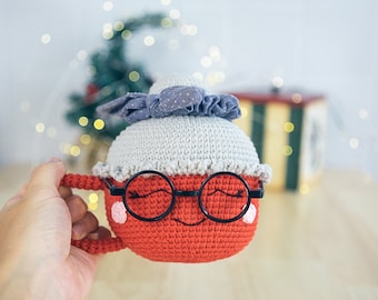 Mrs. Claus Mug, Crandma Mug Crochet Pattern, Christmas Crochet Pattern, Christmas Amigurumi, Christmas Mug