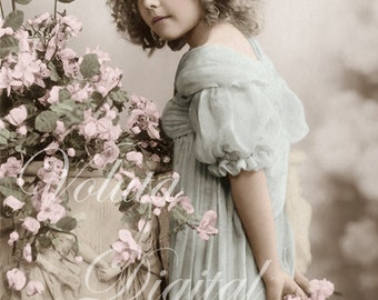 Grete Reinwald with flowers. Digital download  -  Edwardian Vintage Postcard.