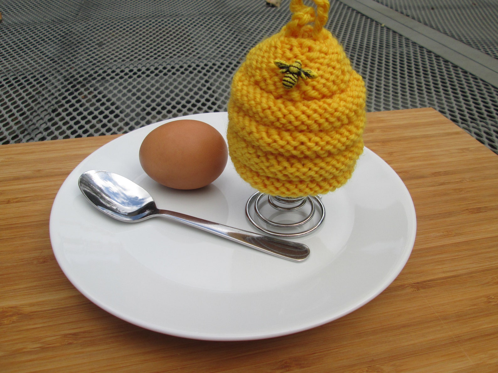 Beehive egg cosy - hand knitted