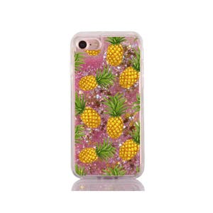Pink glitter iphone case with pineapples. Cute floating glitter iphone case thats cute and protective