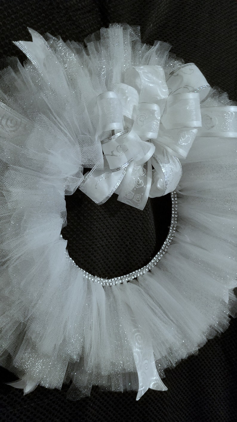 White Tulle Wedding Door Wreath Wedding Arch Decor Wedding Etsy