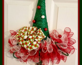 Elf Hat Wreath Christmas Presents Red and White Deco Mesh Wreaths Elf Fireplace Mantle Decor Winter Door Hanger Holiday Decor Gift for Mimi