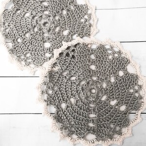 Crochet Heart Doilies (Set of 2): Gray & Off White, 5.5&quot; Cotton Plant Mats