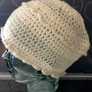 Crochet Pillbox Hat & Fingerless Gloves Set: Sparkle Merino Wool