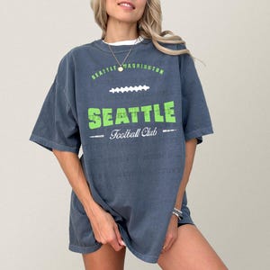 Vintage voetbalshirt Seattle, uniseks marineblauwe en limoengroene voetbalfankleding, old school Seattle Washington voetbalshirt shirt