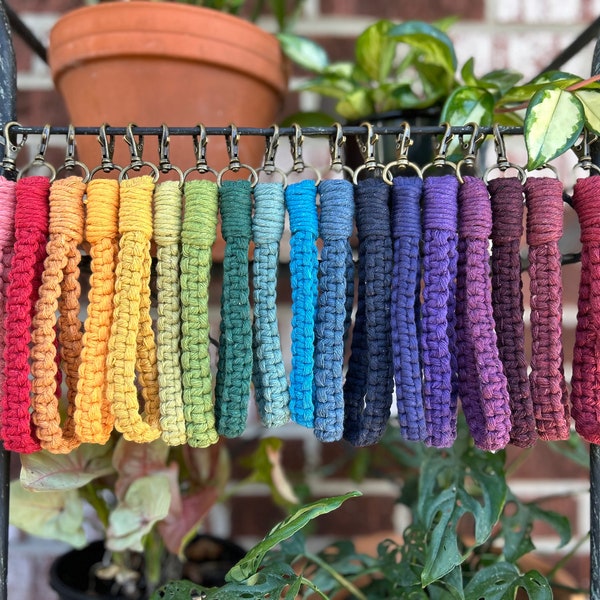 Boho Macrame Wristlet Keychain: Recycled Cotton Key Fob
