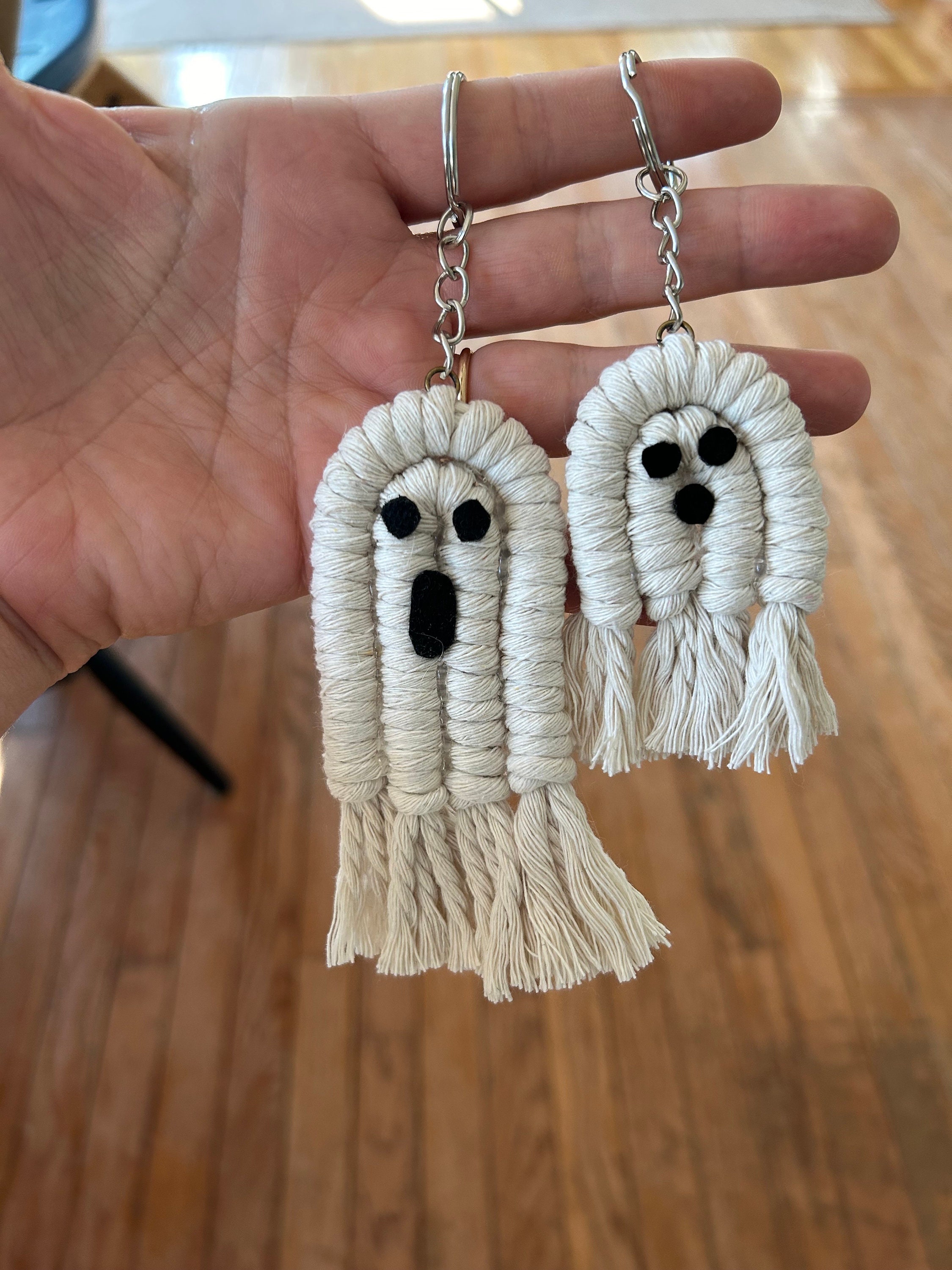 Macrame Ghost Keychains Macrame Ghost Keychain - Spooky Ghost Keyring - Halloween Decor ...