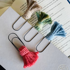 Makramee Paperclip Lesezeichen - Jumbo Paperclip Lesezeichen - Stocking Stuffer - Planer Clip - Geschenk für Mama - Quaste Lesezeichen - Geschenk für Leser