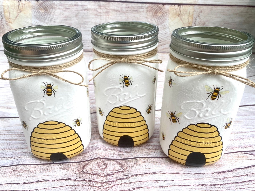 Honey Bee Mason Jar/ Beehive Vase/ Summer Bee Decor/ Mothers Day Gifts
