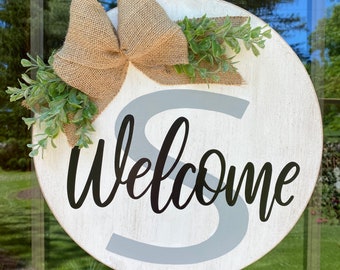 Welcome door hanger// Monogram door hanger// burlap door wreath// wooden door signs//welcome front door hanger//Mother’s Day gift