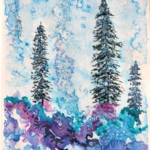 Tarjeta de cumpleaños bosque abetos campo verde malva rosa cielo azul estilo acuarela tarjeta de felicitación pintada a mano con sobre