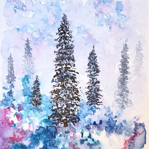 Tarjeta de cumpleaños del bosque Campo de abetos y cielo azul en estilo acuarela tarjeta de felicitación pintada a mano con sobre blanco para ofrecer