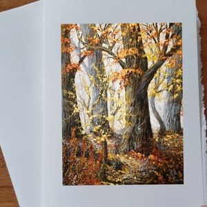 Carte anniversaire souhait Forêt automne arbres feuillage or cuivre graminée branche au sol  carte voeux sans texte avec enveloppe blanche