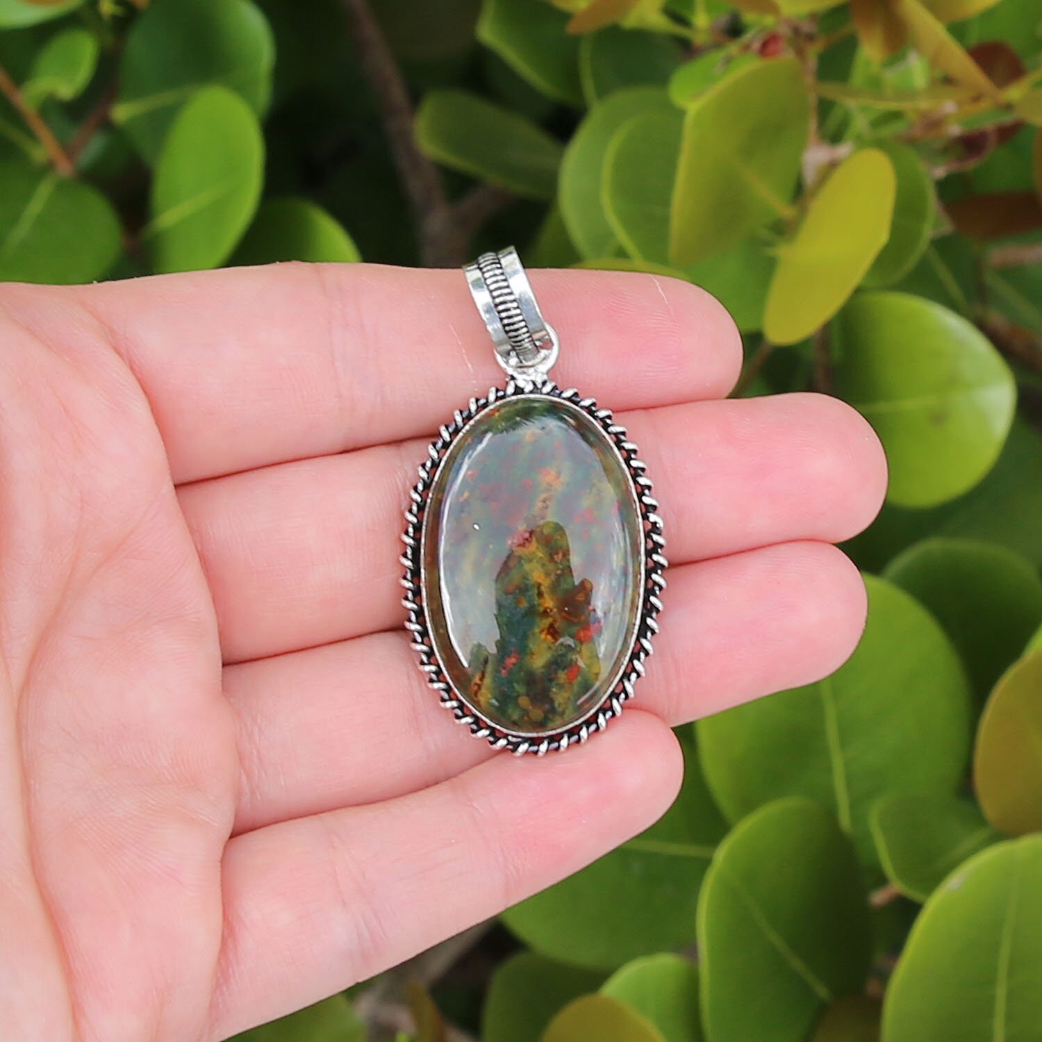 Natural African Bloodstone Gemstone .925 Solid Sterling Silver Vintage Style Pendant