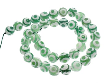 Green & White Tibetan Dzi Agate Beads: Faceted Round, 10mm (15 inch Strand)