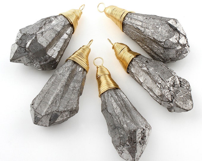 Druzy Agate Pendant | Gray Metallic | Geode Agate | Gold Plated Brass | Wire Wrapped Pendant | Size 25-29x63-64x24mm