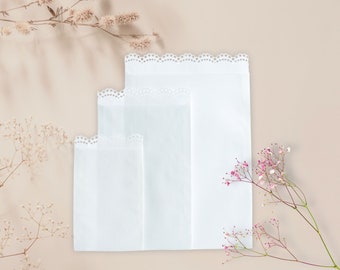 10 Geschenktüten mit Spitze / Papiertüten / Tüten -  Papier - weiß