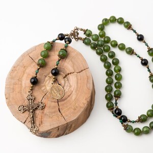 St. Patrick & St. Brigid Mens Irish Heirloom Vintage Catholic Rosary, Nephrite Jade and Black Onyx Handmade Green Rosary Beads image 2