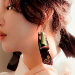 Zwart & groen Hanbok oorbellen