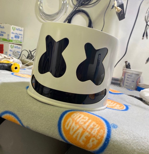 KIDS SIZE Dj Marshmellow Helm Replica met zwart acryl | Etsy T shirt Marshmellow DJ (volwassenen en kind size)