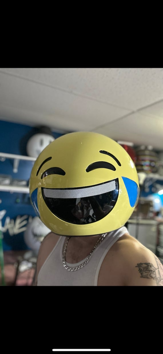 Smile Emoji I'm Not Bad Slime Anime T-Shirt Smile Emoji I'm Not Bad Slime Anime T-Shirt