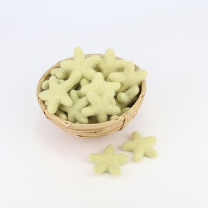 pale green stars made of felt for crafting #5 decoration Pom Poms versch. Colors Felt Stars Garlands Decoration colorful