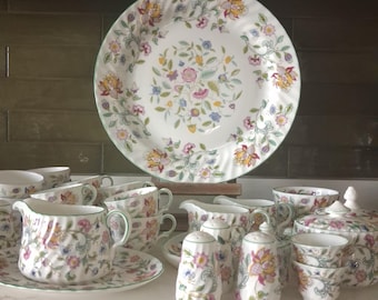 Minton Haddon Hall Green Edge Scalloped Footed Floral Snack Nuts