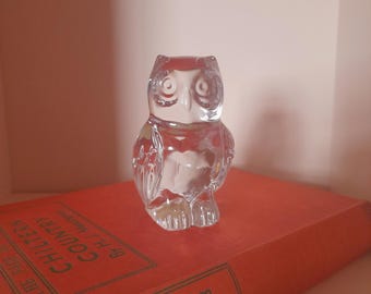 Princess House 24% lead crystal owl paperweight