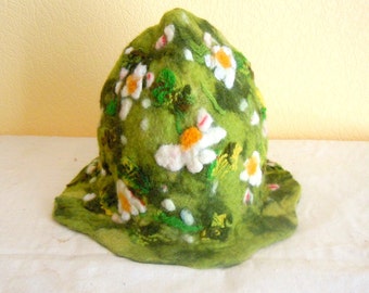 Green sauna hat with white daisies Flower hat Fairy hat Hand made felt hat Felt wool hat