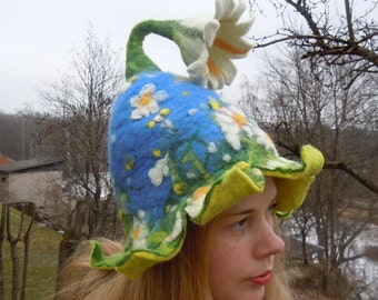 Bell hat with daisies Fantasy hat Pixie hat Fairy hat Bellflower hat Felted wool hat
