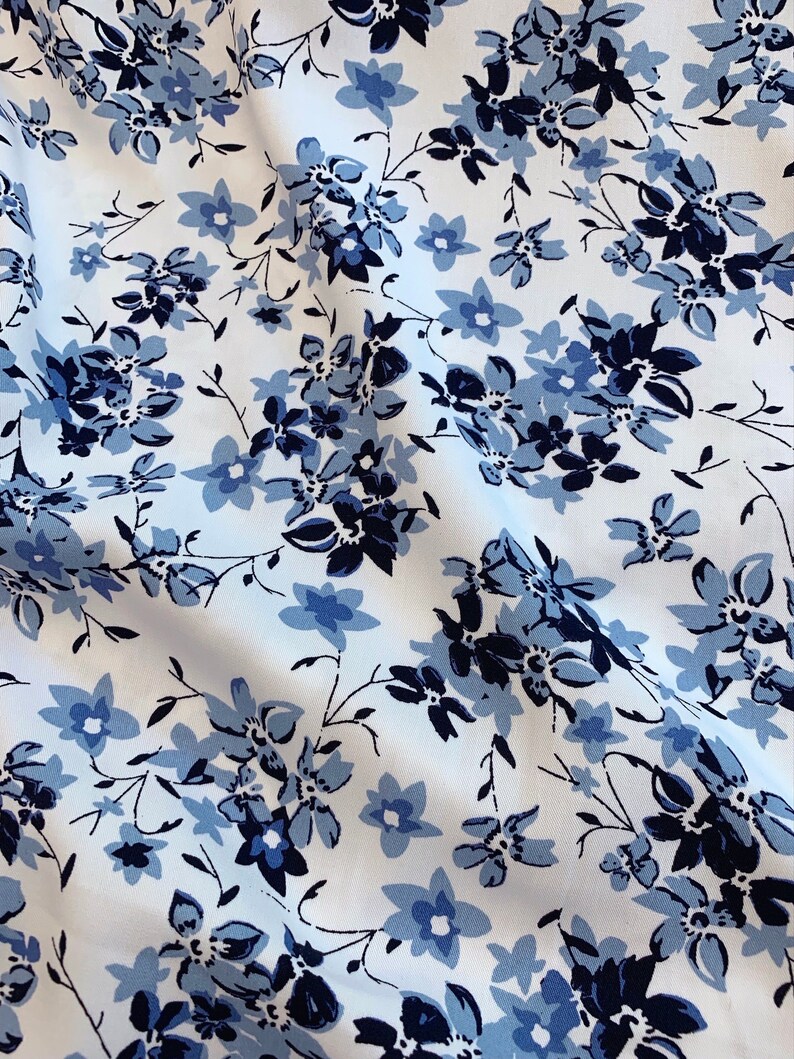 made in Italy Blue /& White Floral Fabric by 1 yard Large Flower Print 100/% Viscose Soft Cloth Material for Summer