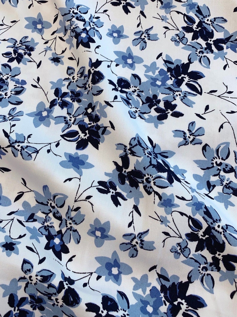 made in Italy Blue /& White Floral Fabric by 1 yard Large Flower Print 100/% Viscose Soft Cloth Material for Summer