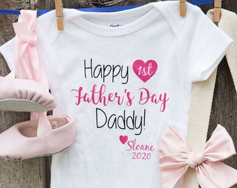 Happy First Fathers Day Daddy Cute Newborn Baby Outfit Pink Baby One Piece Happy First Fathers Day Daddy Cute Newborn Baby Outfit Pink Baby One Piece