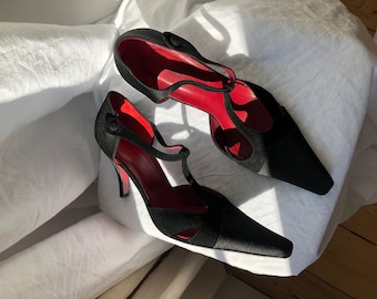 black heels red sole
