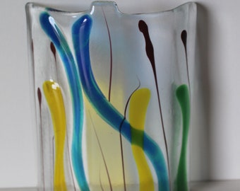 candle screen or sun catcher in fused glass. Curve design. free standing art piece