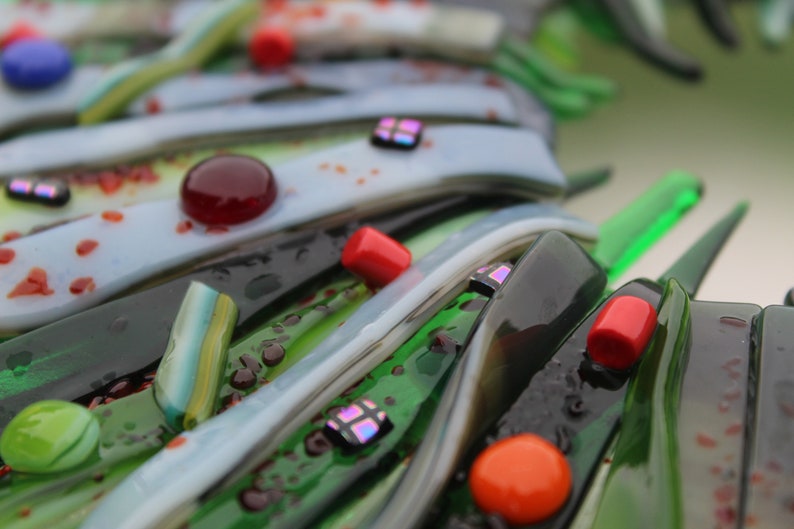 Wreath in fused glass. 27 cm x 27 cm colourful and festive or your choice for year round use. Handmade image 4