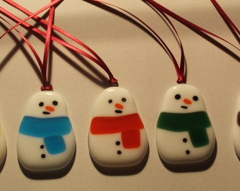 Adorno navideño de muñeco de nieve de vidrio fundido: decoración hecha a mano en el Reino Unido (juego de 5)