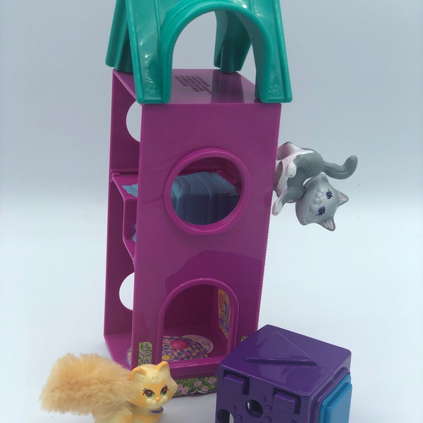 Purry Kittens with Kitty Playtime Condo 1994 / Chatter Pets Assortment / Pet Shop Collection Kenner