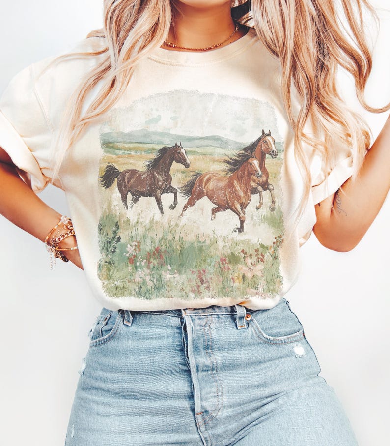 Running Horses T-shirt | Vintage Equestrian Scenic Tee Vintage Horse Rodeo Western Tee Ivory