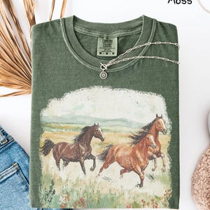 Running Horses T-shirt | Vintage Equestrian Scenic Tee Vintage Horse Rodeo Western Tee Moss